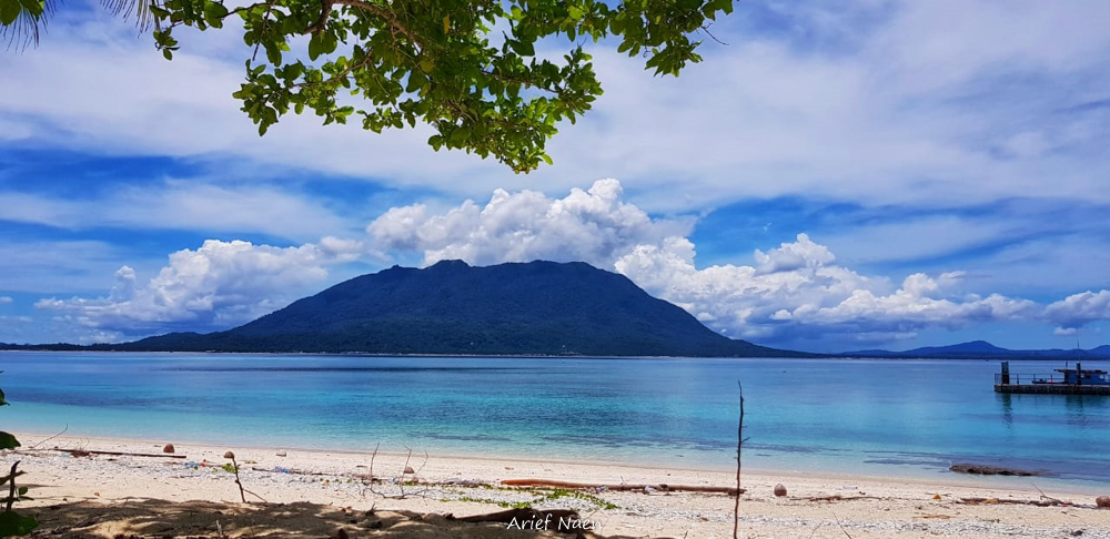 16 OBJEK WISATA WAJIB KUNJUNG DI NATUNA (Bagian 1)